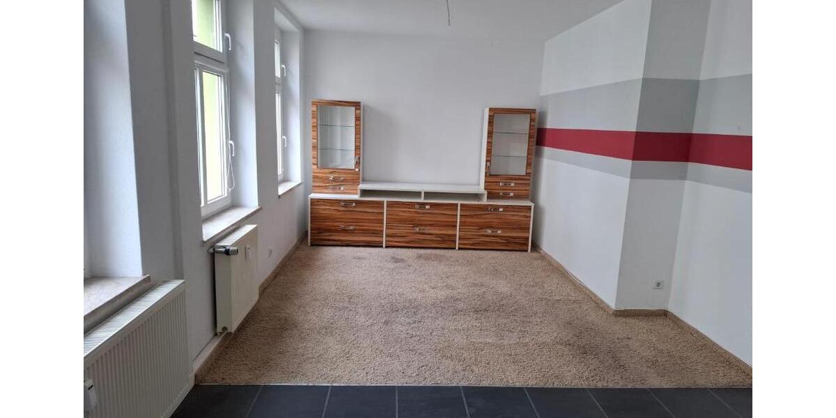 Etagenwohnung Meerane - 2 Zimmer, 55 m&sup2;, 310&euro; | Angebot:26351172