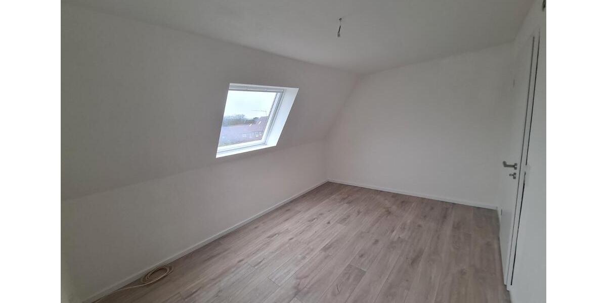 Doppelhaushälfte Ibbenbüren - 5 Zimmer, 135 m&sup2;, 1.290&euro; | Angebot:26045407