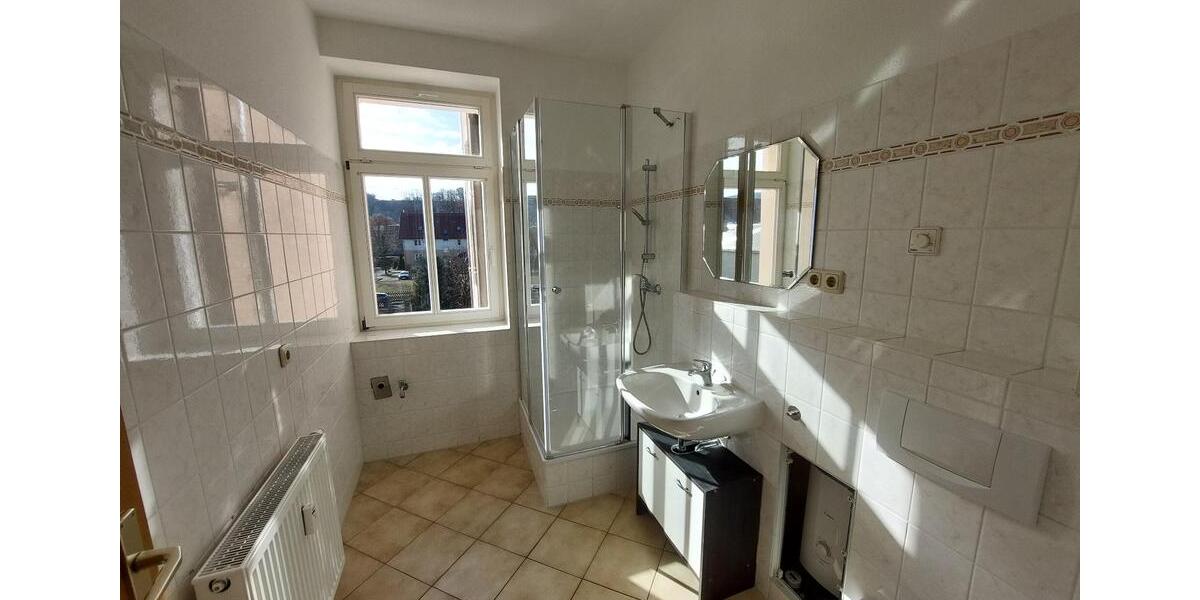 Etagenwohnung Roßwein - 2 Zimmer, 48 m&sup2;, 250&euro; | Angebot:25375181