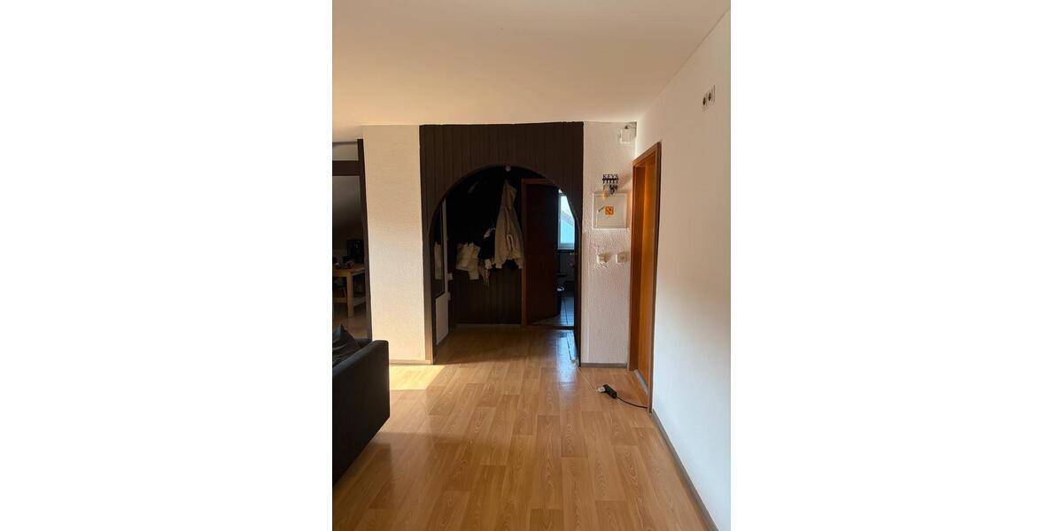 Dachgeschoßwohnung Neustadt an der Aisch - 4 Zimmer, 90 m&sup2;, 1.020&euro; | Angebot:25539728