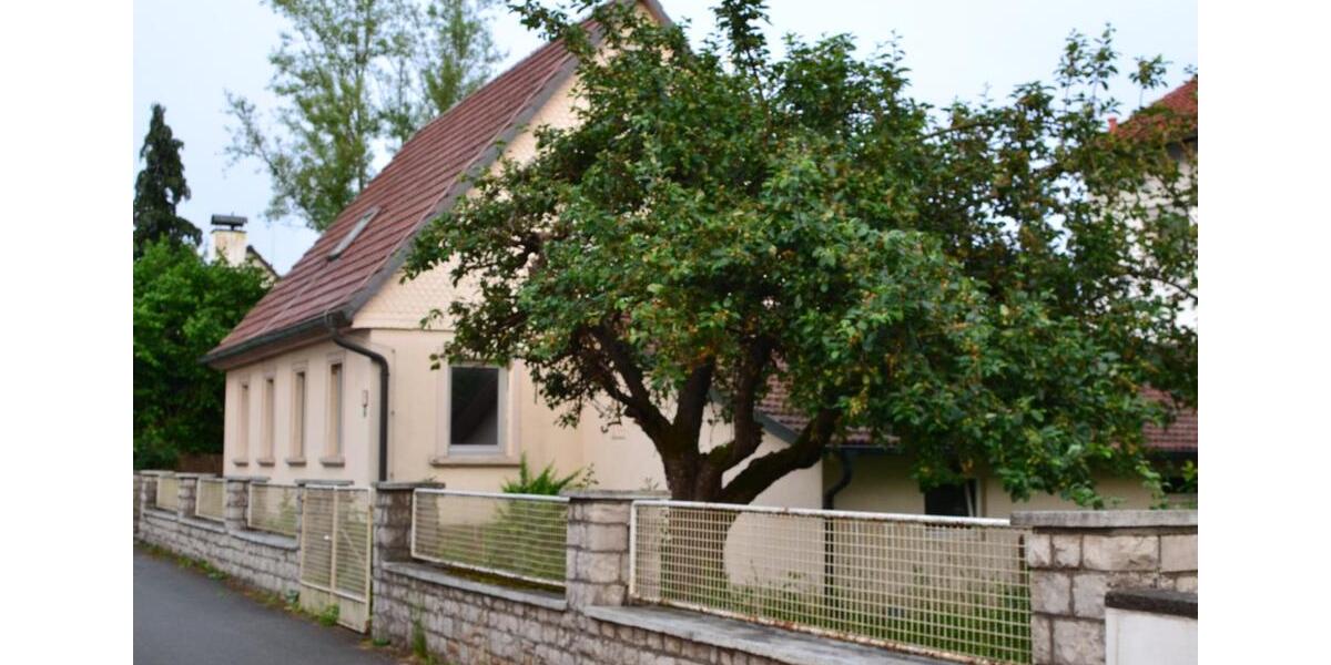 Einfamilienhaus Michelau in Oberfranken - 4.5 Zimmer, 100 m&sup2;, 800&euro; | Angebot:24722790