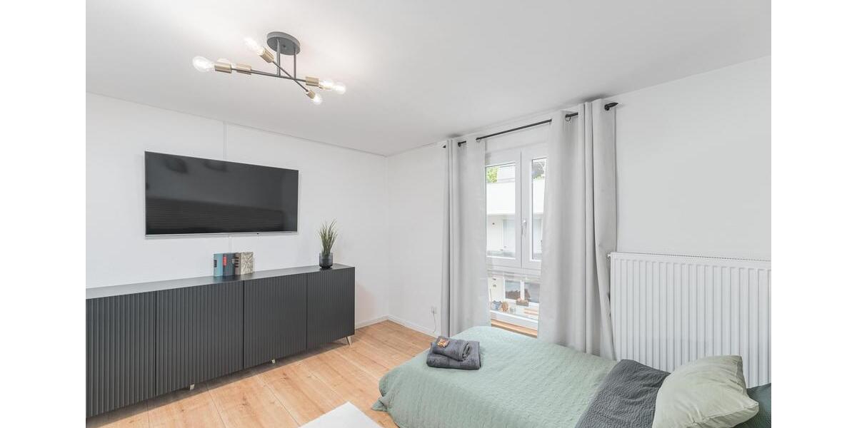 Wunderschönes Einfamilienhaus in Filderstadt Plattenhardt. Vollmöbliert, 3 Schlafzimmer 4 zimmer