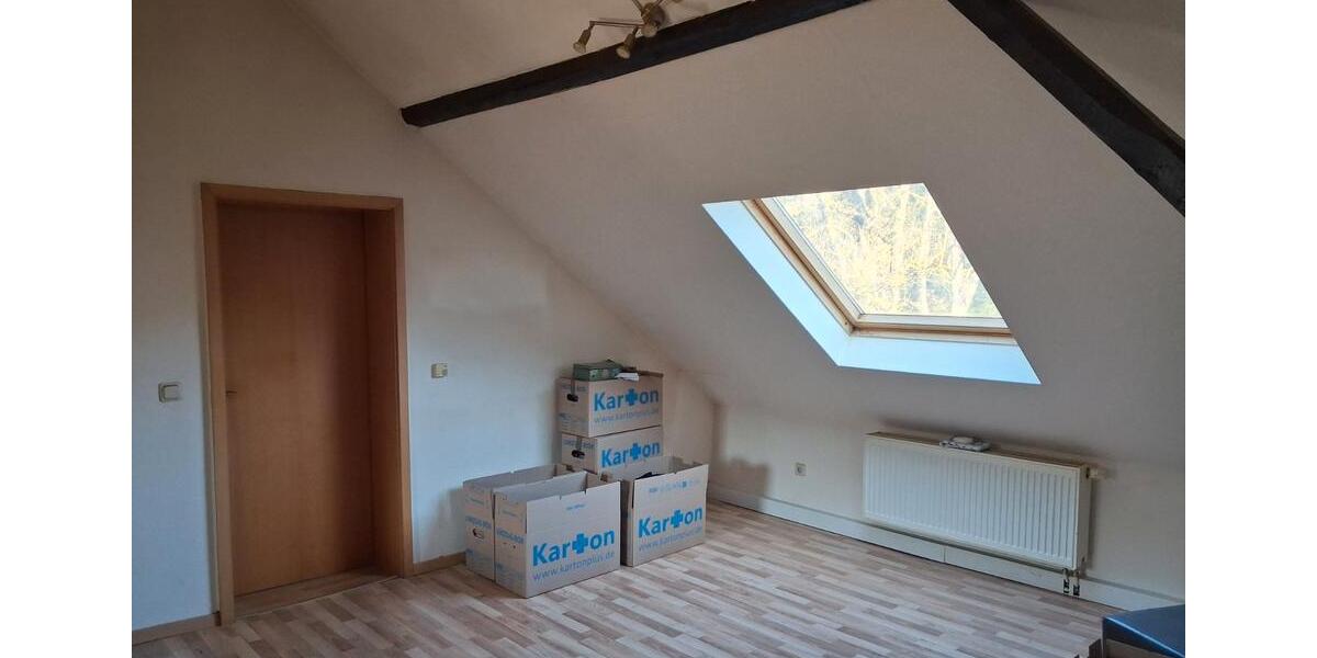 Dachgeschoßwohnung Herdorf - 3 Zimmer, 75 m&sup2;, 450&euro; | Angebot:26639860