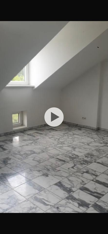Moderne, großzügige 3-Zimmer zweistöckig Wohnung zimmer