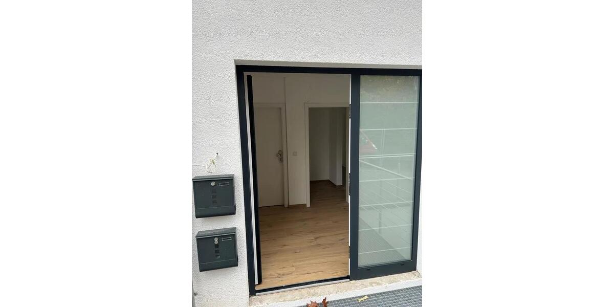 Etagenwohnung Neunkirchen Heinitz - 2 Zimmer, 75 m&sup2;, 850&euro; | Angebot:26586691