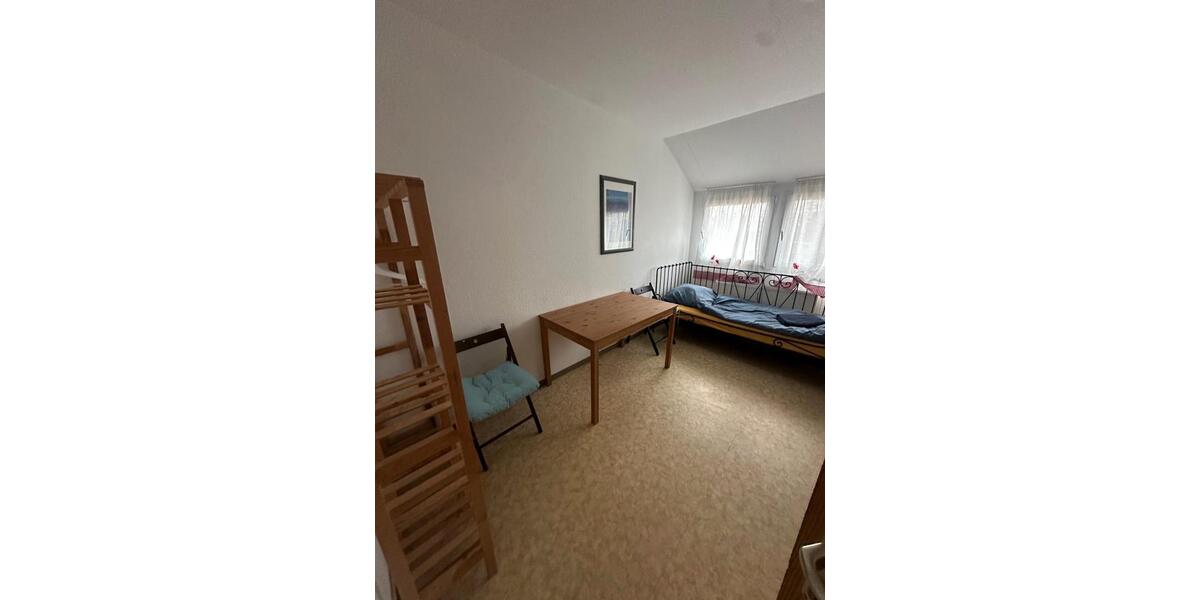 Wohnen auf Zeit Lalendorf - 6 Zimmer, 25 m&sup2;, 25&euro; | Angebot:26373311
