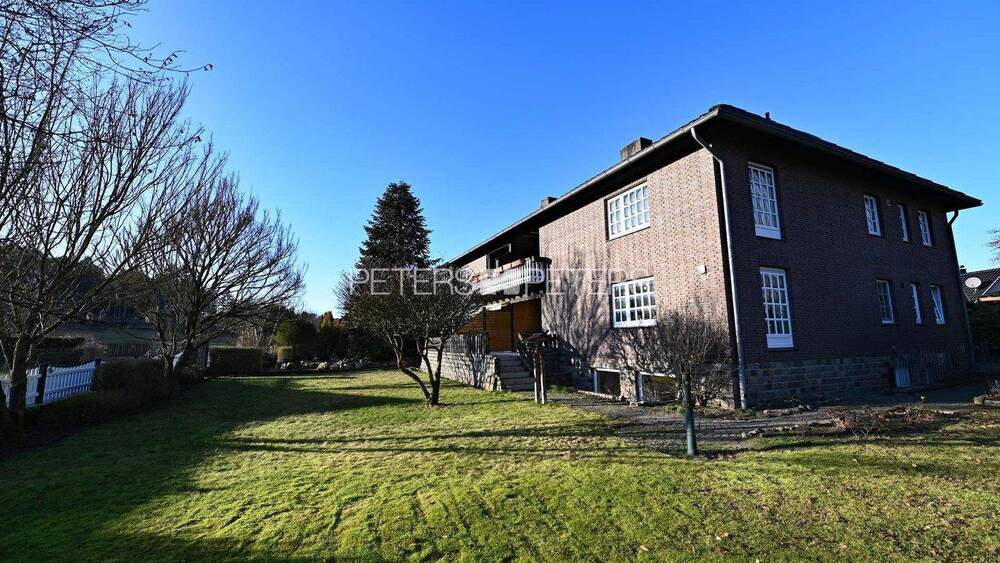 + Renoviert + Ruhige Lage + Süd-Loggia + EBK + 3 zimmer