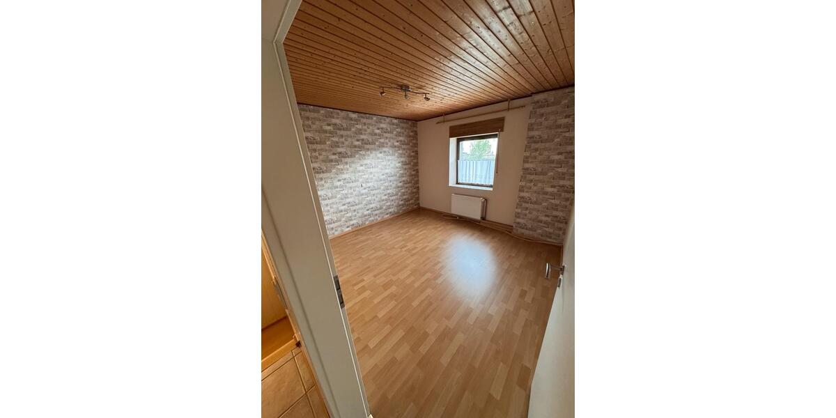 Reihenhaus Ayl - 5 Zimmer, 100 m&sup2;, 1.000&euro; | Angebot:26646262