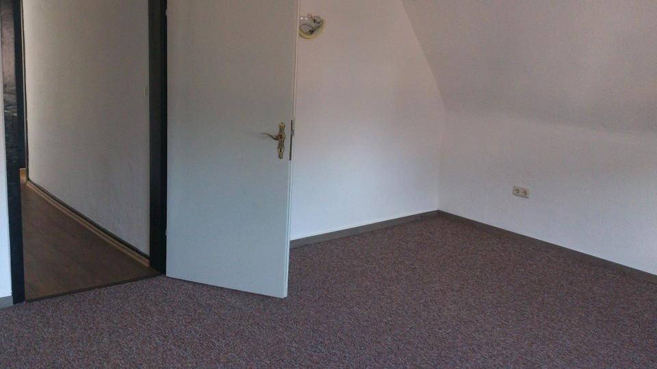 Dachgeschoßwohnung Nideggen - 5 Zimmer, 120 m&sup2;, 800&euro; | Angebot:26560371
