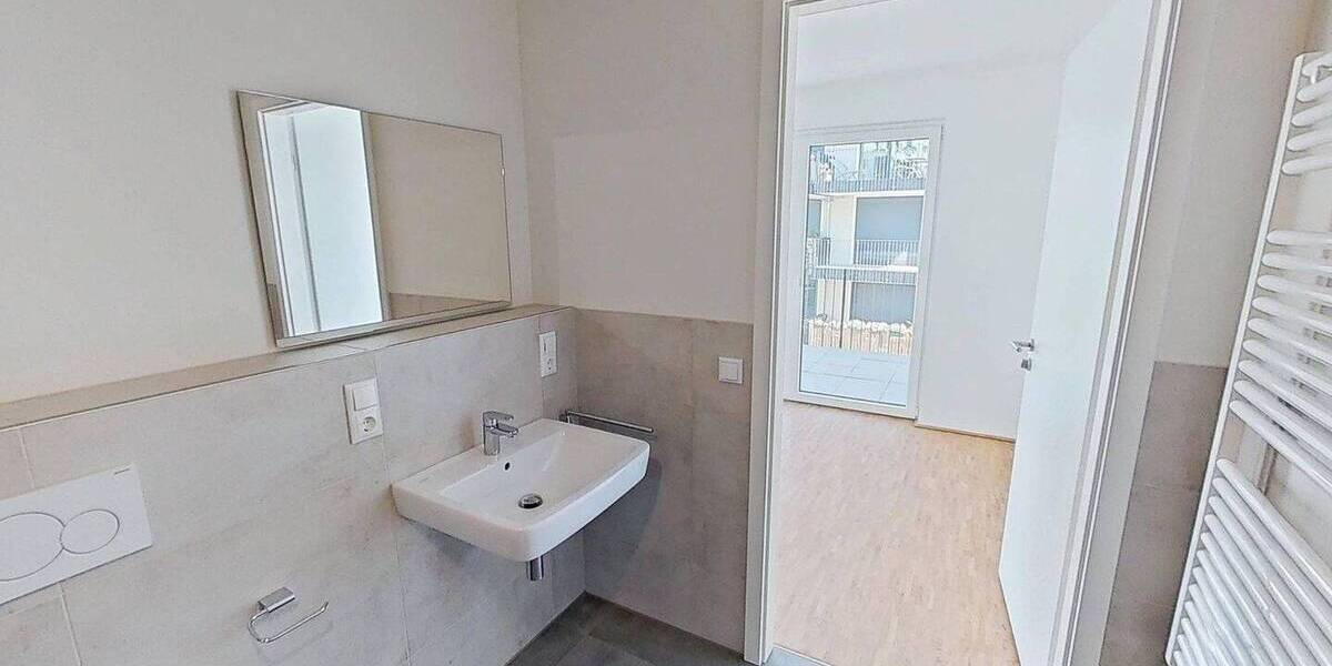 Etagenwohnung Saarbrücken St Johann - 2 Zimmer, 65 m&sup2;, 975&euro; | Angebot:26797795