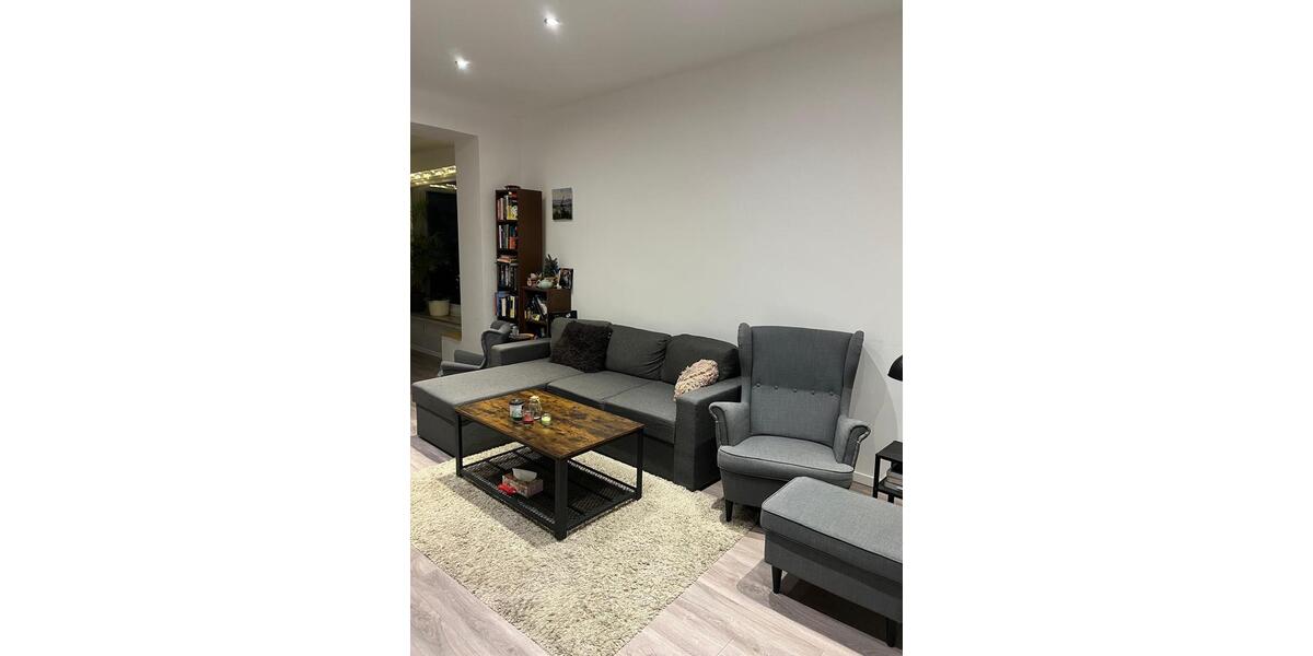 Erdgeschoßwohnung Siegen - 3 Zimmer, 90 m&sup2;, 990&euro; | Angebot:24804568