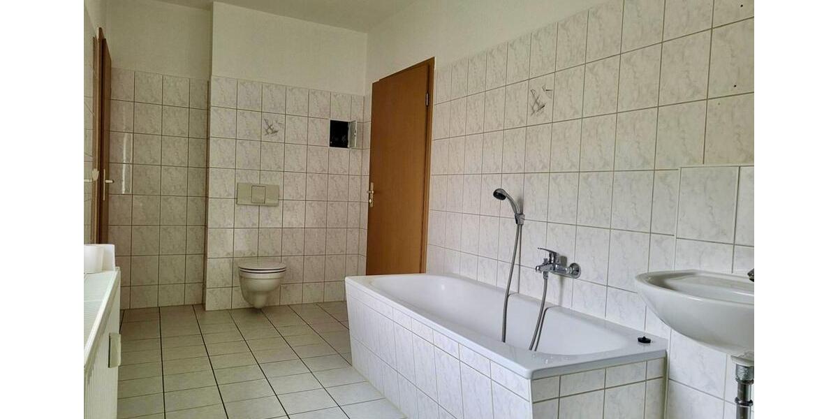 Etagenwohnung Döbeln - 2 Zimmer, 56 m&sup2;, 300&euro; | Angebot:26718706