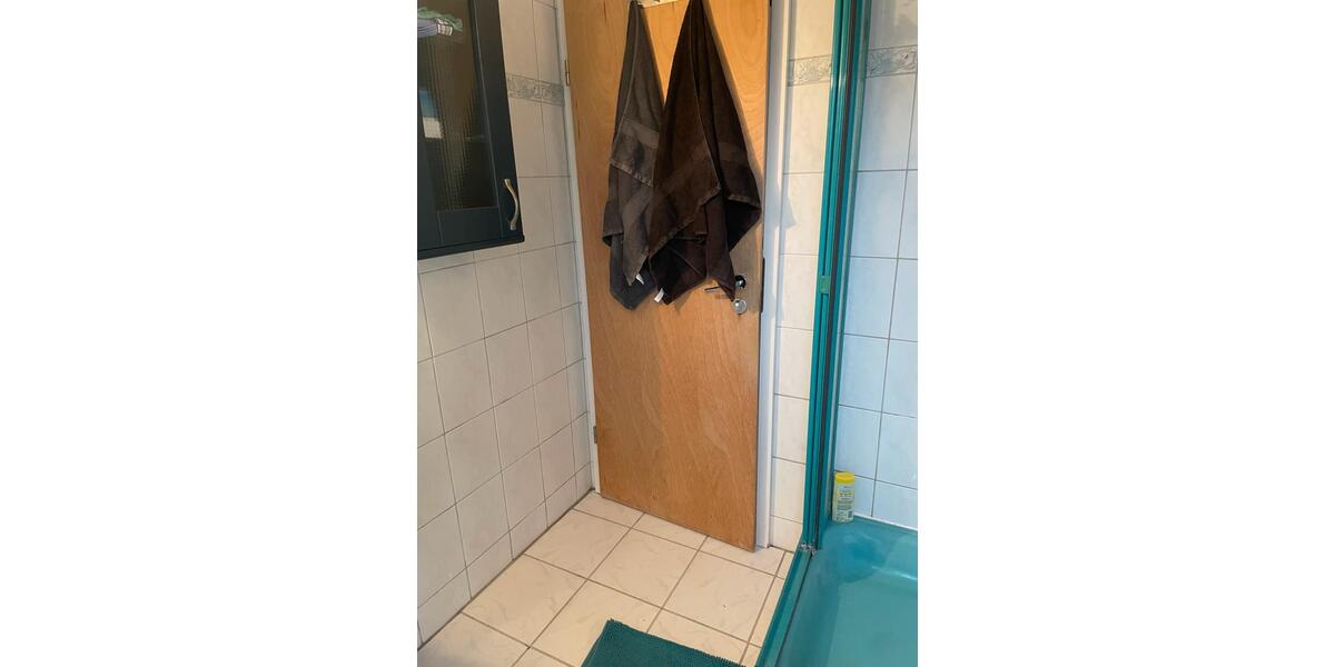 WG Zimmer in einer 4 WG 1 zimmer