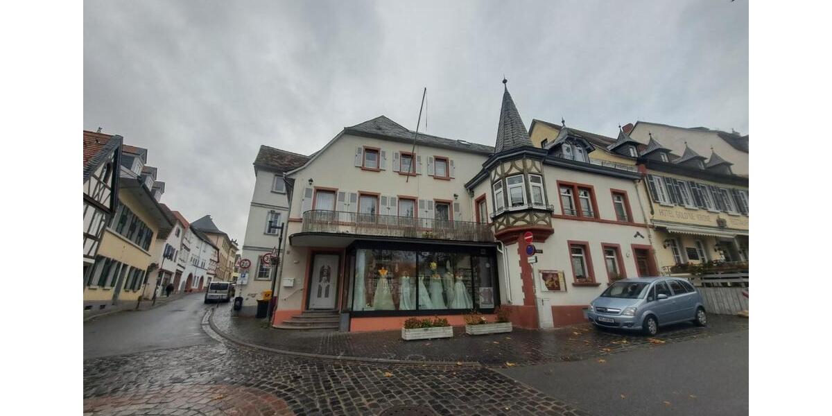 Stilvolle Gewerbefläche in der Oppenheimer Altstadt – ideal für T zimmer