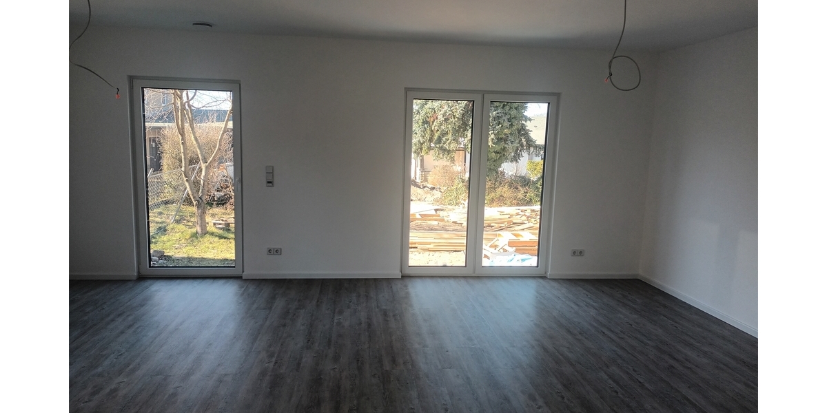 Erstbezug: 4-Zi.-Wohnung in DHH mit Terrasse und eigenem Gartenanteil höchster Energiestandard - Etagenwohnung Dresden Niedersedlitz | Angebot:26067189