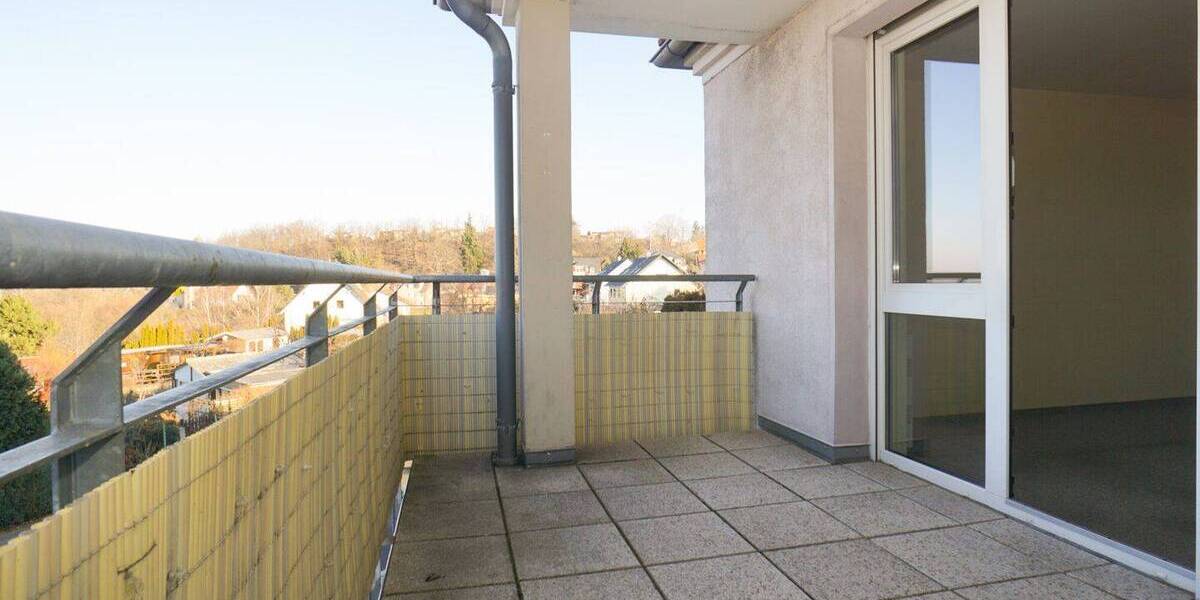 Etagenwohnung Freital - 2 Zimmer, 63 m&sup2;, 590&euro; | Angebot:26189762