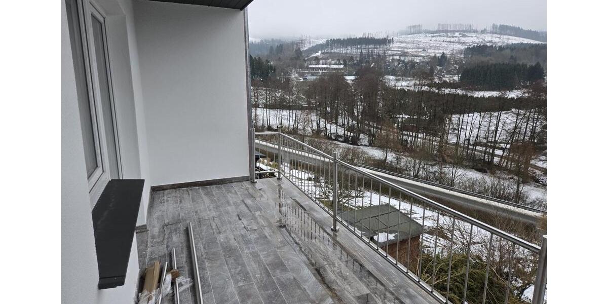 Etagenwohnung Kirchhundem - 3 Zimmer, 120 m&sup2;, 800&euro; | Angebot:25793357