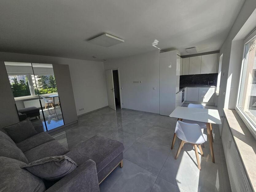 Erstbezug nach Sanierung: attraktive 1-Zimmer-Wohnung mit EBK in Frankfurt am Main zimmer