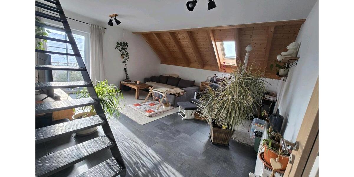 Wunderschöne Dachgeschosswohnung mit Galerie 2 zimmer