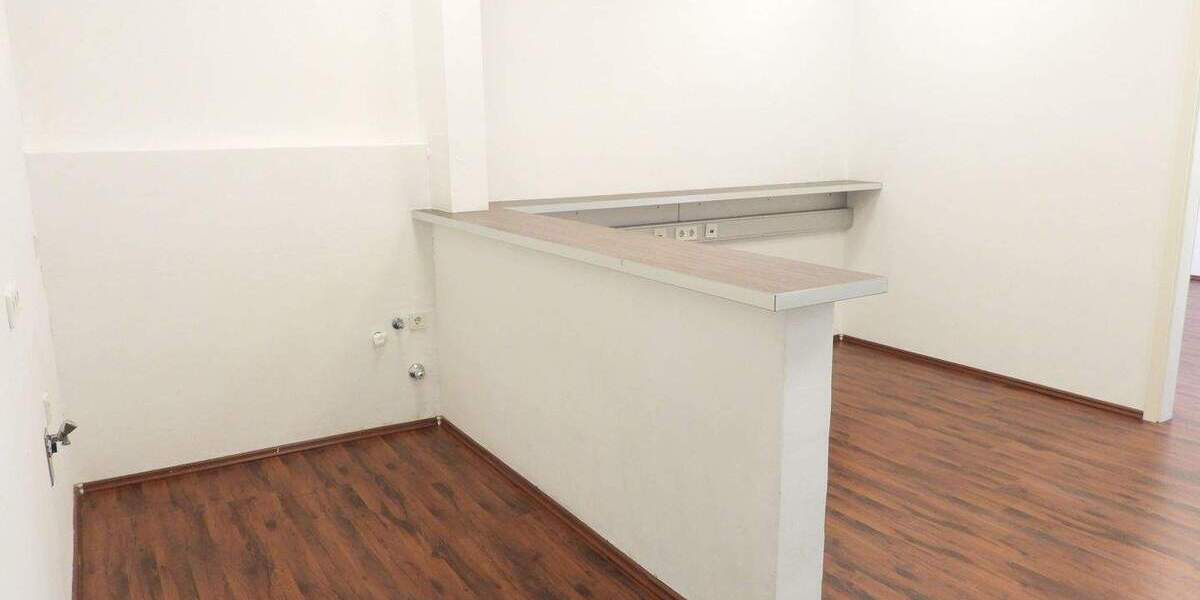 Gewerbeobjekt Nürnberg St Peter - 4 Zimmer, 128 m&sup2;, 890&euro; | Angebot:25915937