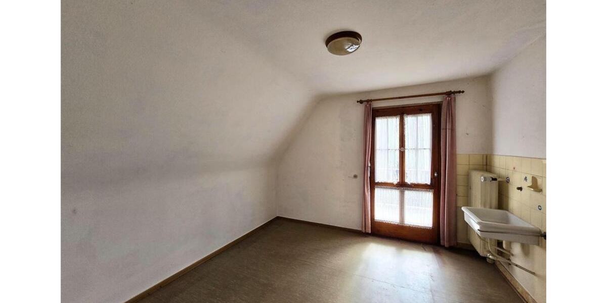 Einfamilienhaus Sinsheim - 6 Zimmer, 135 m&sup2;, 1.500&euro; | Angebot:24841454