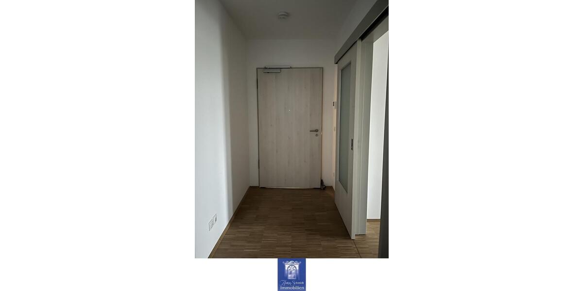 Dachgeschoßwohnung Arnsdorf - 2 Zimmer, 39 m&sup2;, 530&euro; | Angebot:24434556