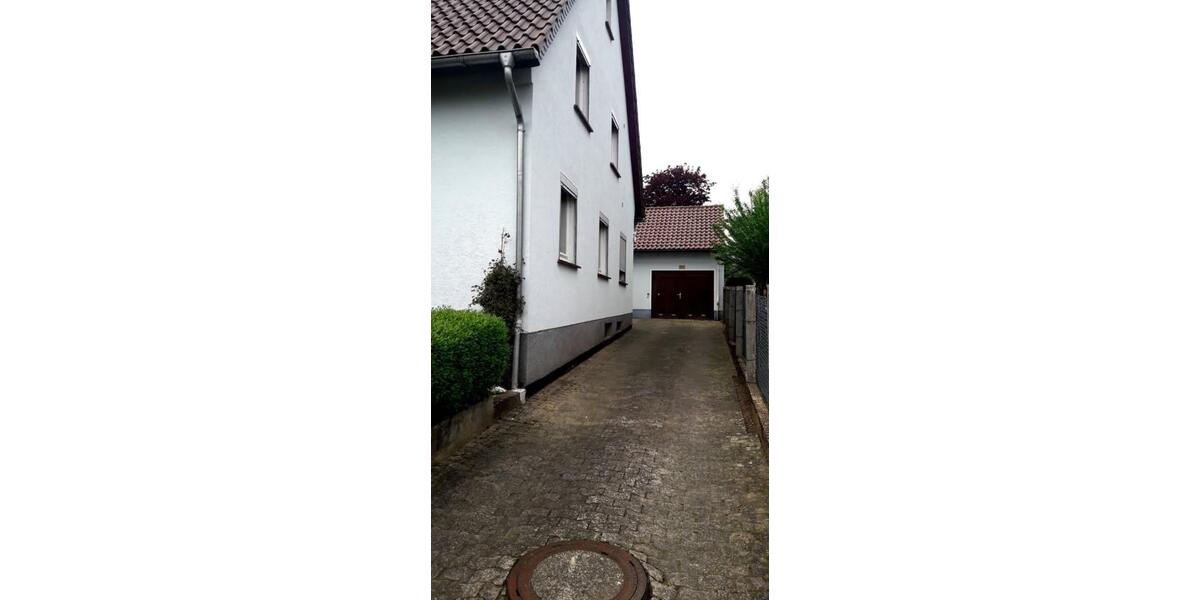 Dachgeschoßwohnung Northeim - 4 Zimmer, 90 m&sup2;, 490&euro; | Angebot:24638216