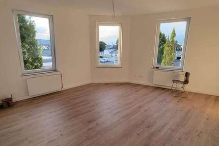 Wohnung Brühl Vochem - 3 Zimmer, 85 m&sup2;, 1.100&euro; | Angebot:26732186