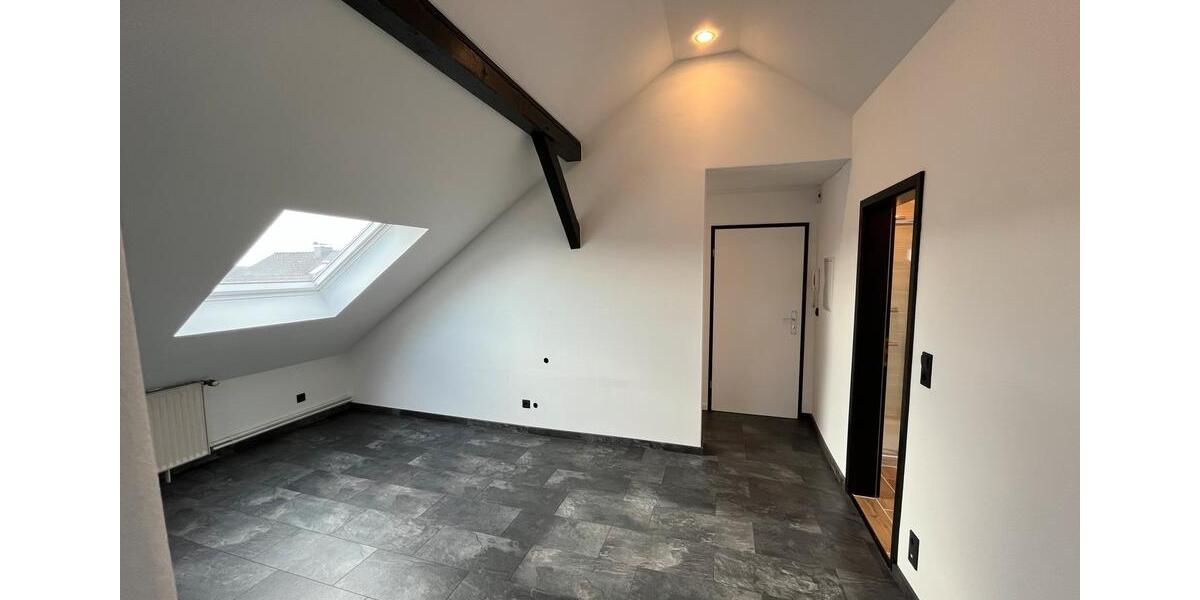 Dachgeschoßwohnung Bad Salzuflen Biemsen-Ahmsen - 2 Zimmer, 43 m&sup2;, 500&euro; | Angebot:26697848