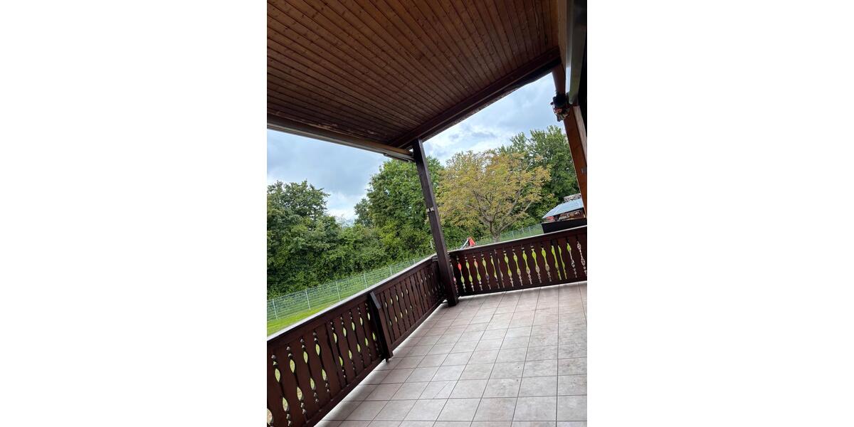 Etagenwohnung Schallstadt - 5 Zimmer, 185 m&sup2;, 2.450&euro; | Angebot:26615326
