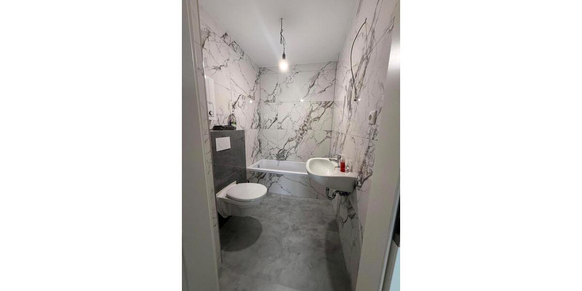 Etagenwohnung Bedburg - 4 Zimmer, 100 m&sup2;, 1.700&euro; | Angebot:24478598