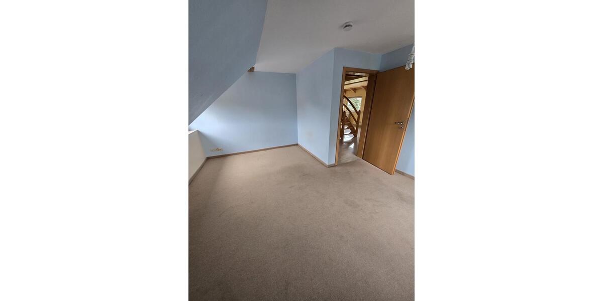 Etagenwohnung Jerichow - 6 Zimmer, 198 m&sup2;, 1.300&euro; | Angebot:26561573