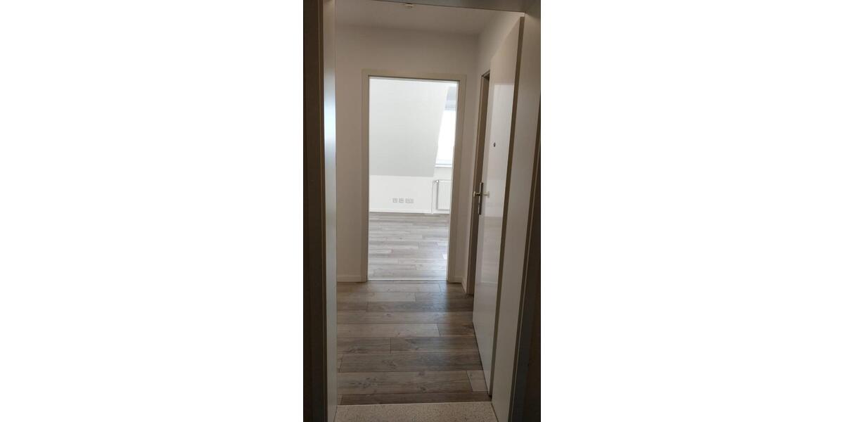 Dachgeschoßwohnung Pinneberg - 1 Zimmer, 35 m&sup2;, 620&euro; | Angebot:26701650