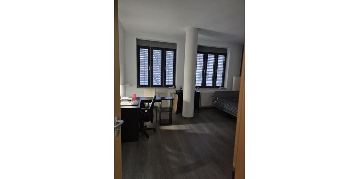 Möbliertes WG-Zimmer in zentraler Lage in Jena 3 zimmer