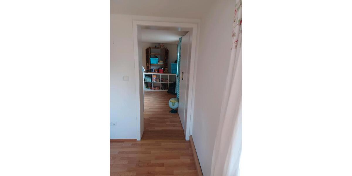 Bauernhaus, Landhaus Wilhelmsdorf - 7 Zimmer, 130 m&sup2;, 2.000&euro; | Angebot:25845678