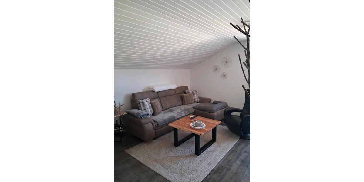 Dachgeschoßwohnung Kelheim - 3 Zimmer, 73 m&sup2;, 850&euro; | Angebot:25873696