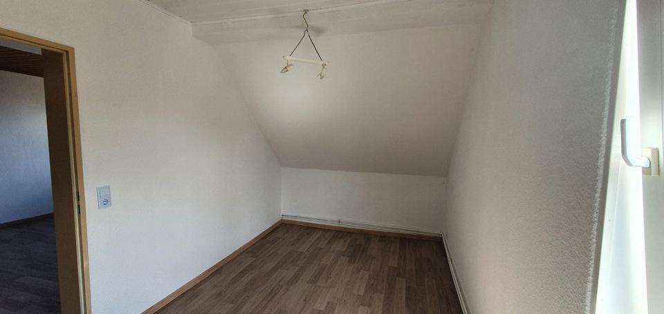 Dachgeschoßwohnung Wolfenbüttel Adersheim - 2 Zimmer, 48 m&sup2;, 453&euro; | Angebot:24345128