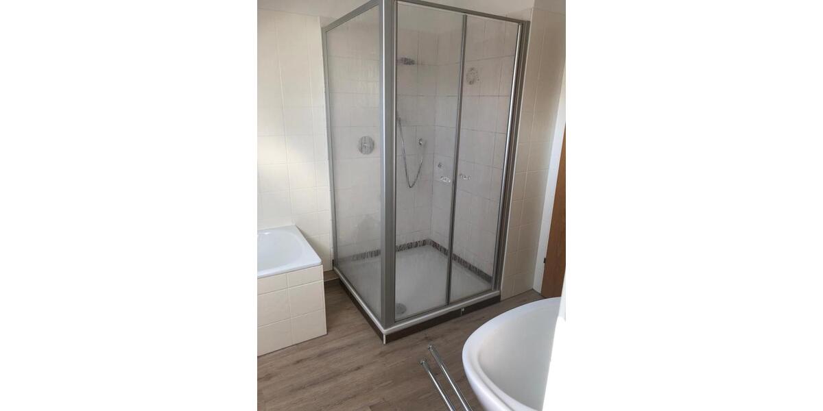 Etagenwohnung Saterland - 2 Zimmer, 85 m&sup2;, 645&euro; | Angebot:26644656