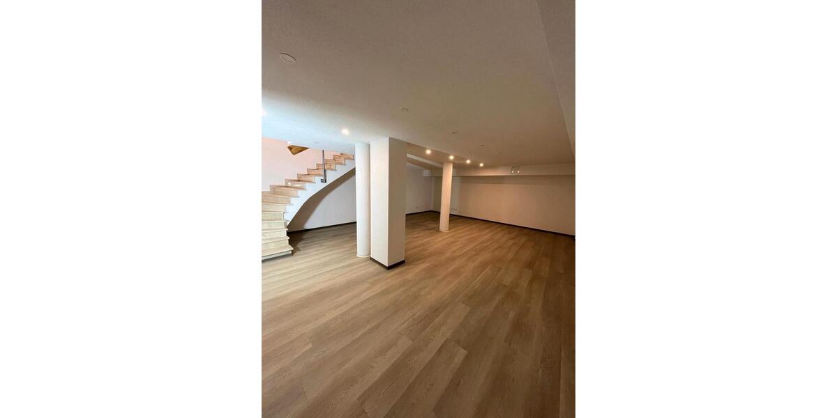 Erdgeschoßwohnung Buchen (Odenwald) - 4 Zimmer, 120 m&sup2;, 1.150&euro; | Angebot:24362377