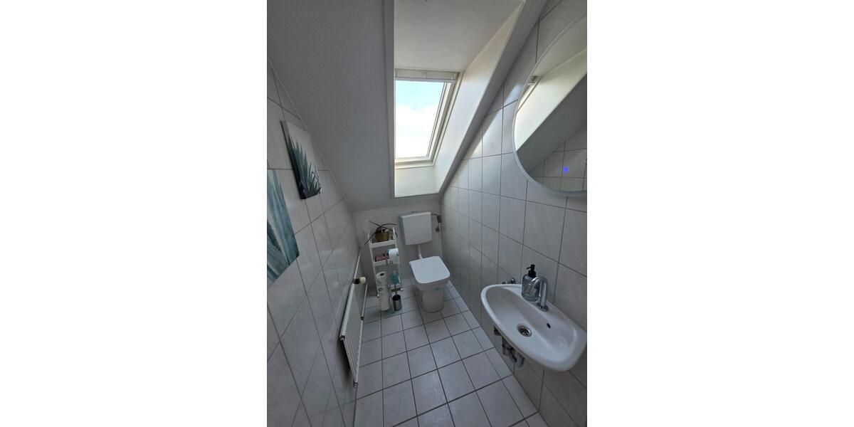 Dachgeschoßwohnung Karlsruhe Neureut - 3 Zimmer, 85 m&sup2;, 850&euro; | Angebot:25960844