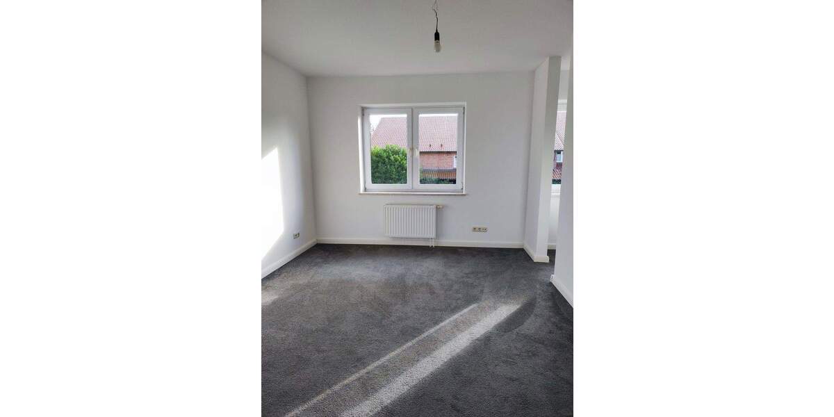Reihenmittelhaus Albersdorf - 3 Zimmer, 130 m&sup2;, 1.100&euro; | Angebot:25716267