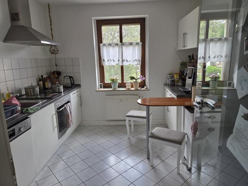 Helle, großzügige 4-Raum-Wohnung in Haselbach mit Balkon