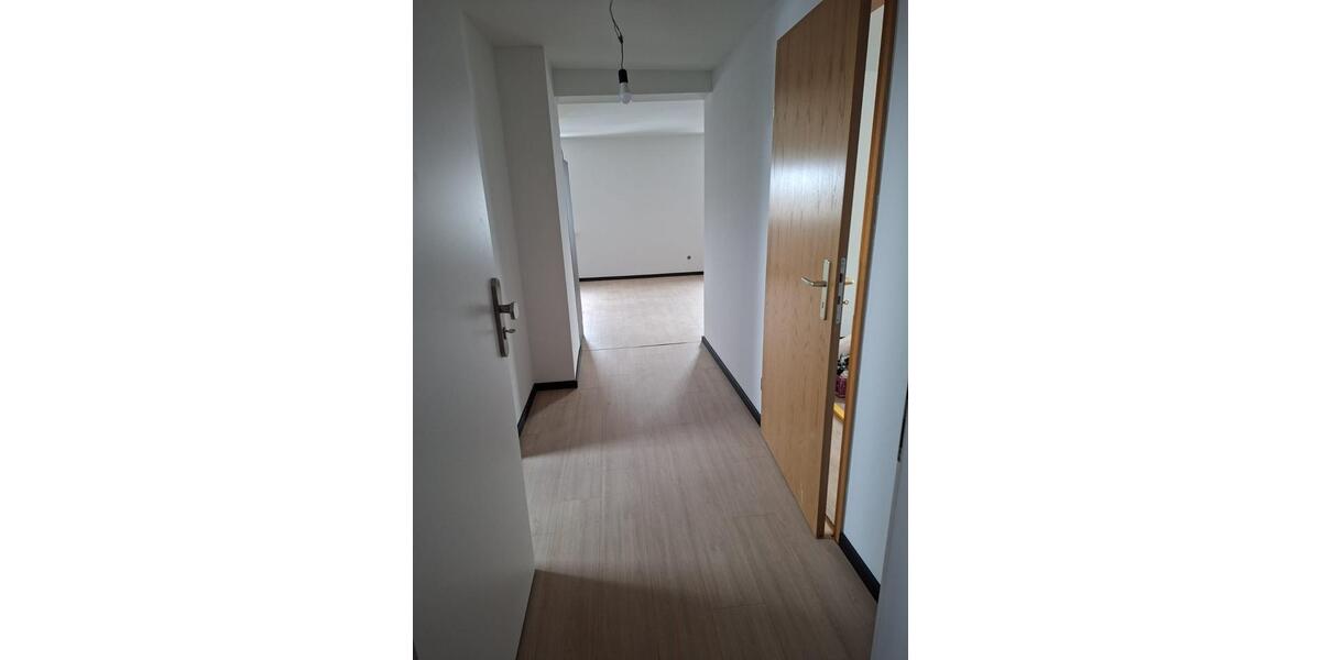 Etagenwohnung Schwallungen - 2 Zimmer, 45 m&sup2;, 350&euro; | Angebot:24719564