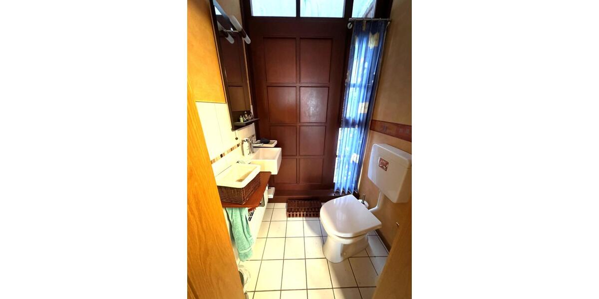 Erdgeschoßwohnung Frankenberg (Eder) - 5 Zimmer, 165 m&sup2;, 1.100&euro; | Angebot:23908357