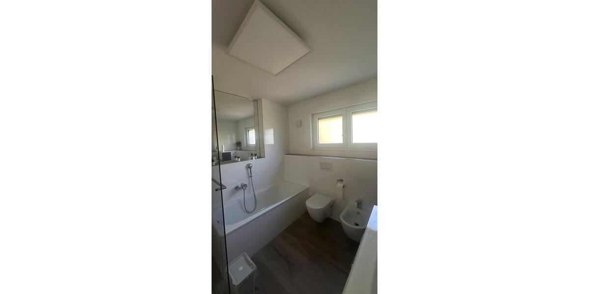 Etagenwohnung Nürnberg Kleinweidenmühle - 3 Zimmer, 90 m&sup2;, 1.800&euro; | Angebot:26385711