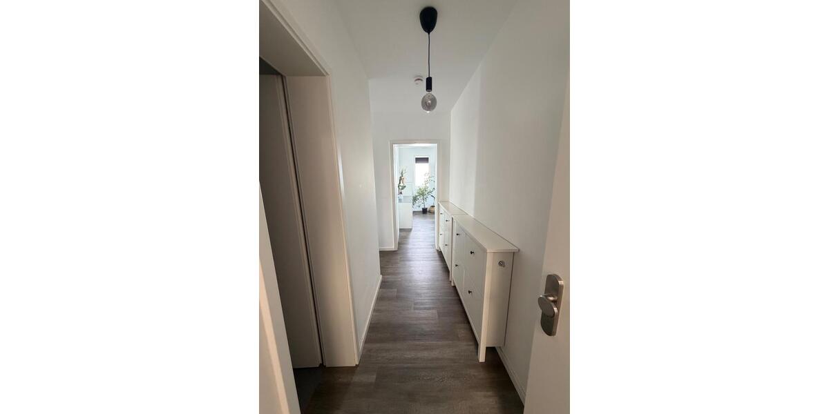 Wohnen auf Zeit Wesseling - 3 Zimmer, 80 m&sup2;, 2.450&euro; | Angebot:25982241