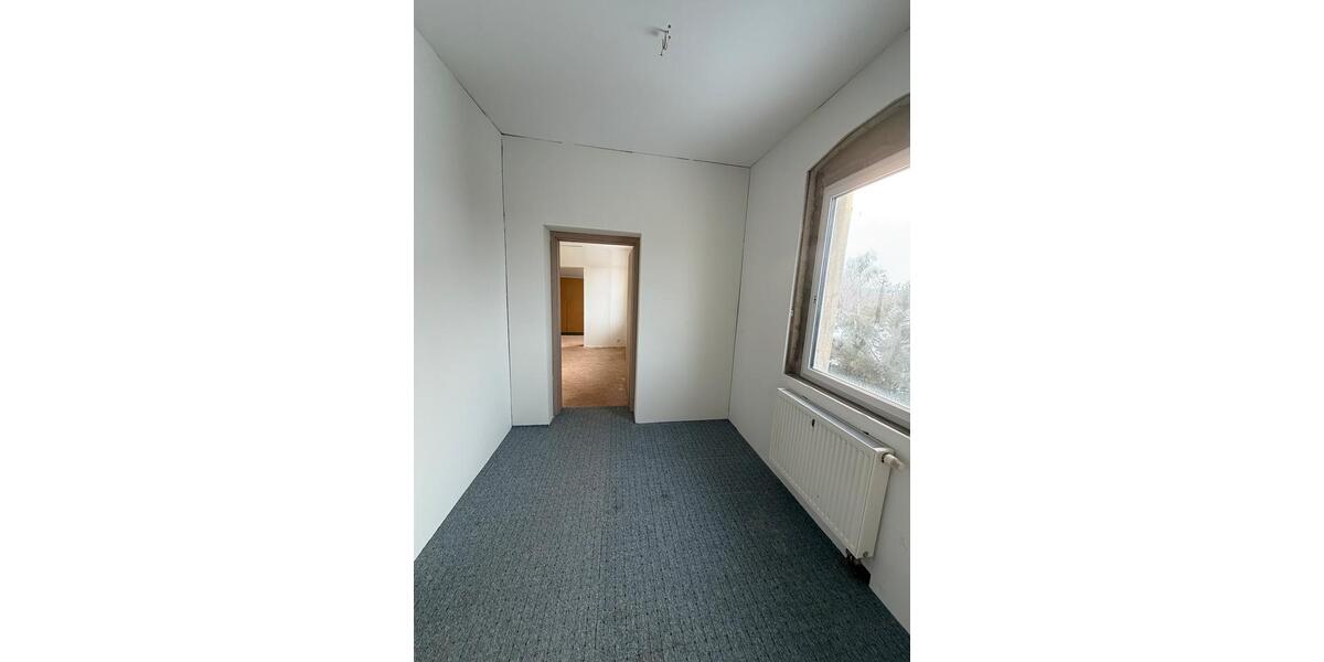 Doppelhaushälfte Nobitz - 9 Zimmer, 160 m&sup2;, 650&euro; | Angebot:24973494