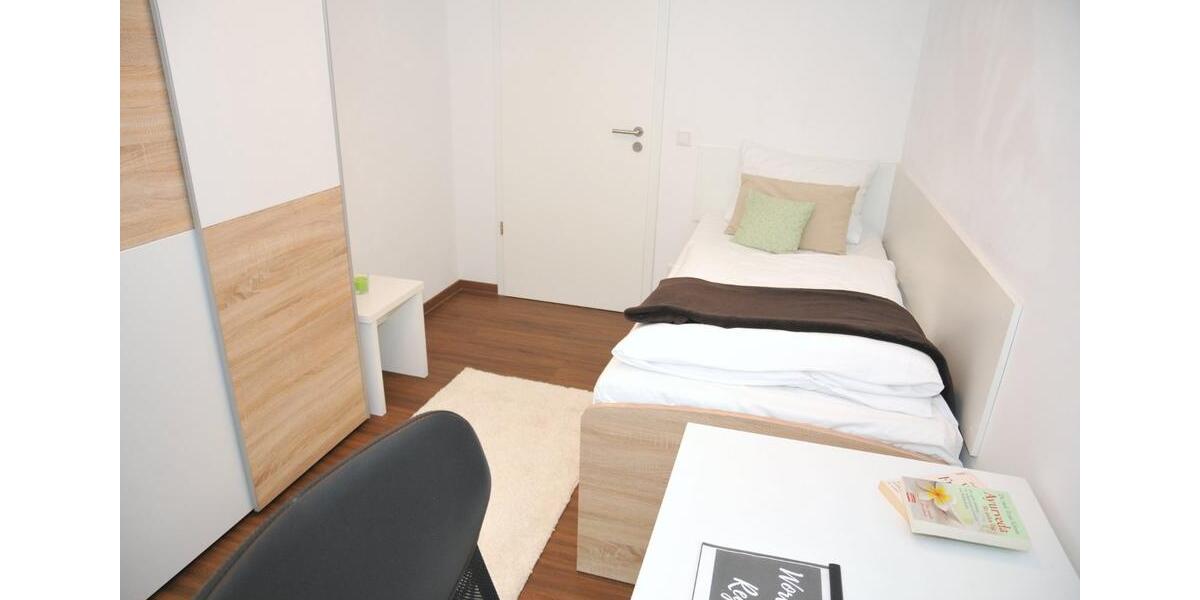 Regenburg-West Ab28€Nacht - WG-Zi(10,16 oder 23 m²) in 3er-WG, vollmöbliert Monteurzimmer 1 zimmer