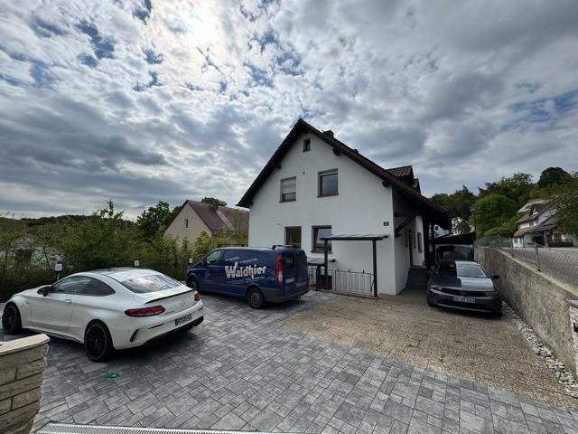 Erdgeschoßwohnung Deuerling - 3 Zimmer, 104 m&sup2;, 1.300&euro; | Angebot:26577853