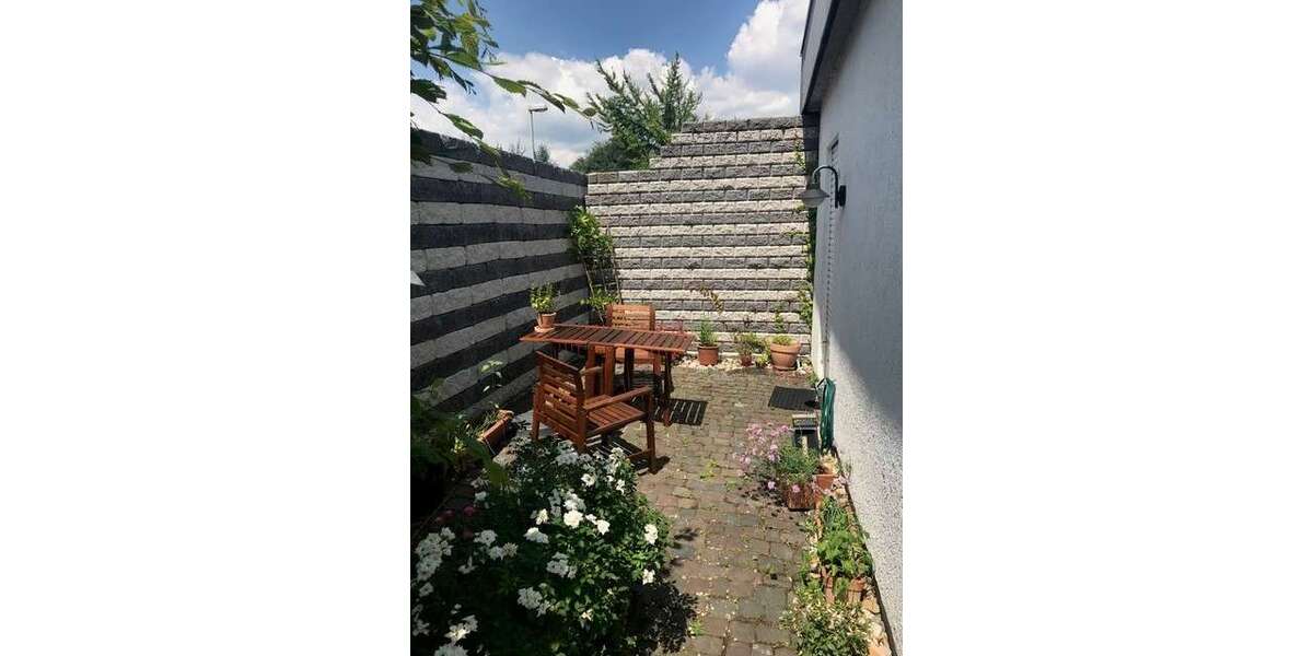 Etagenwohnung Mainz Bretzenheim - 3 Zimmer, 90 m&sup2;, 1.260&euro; | Angebot:26176032